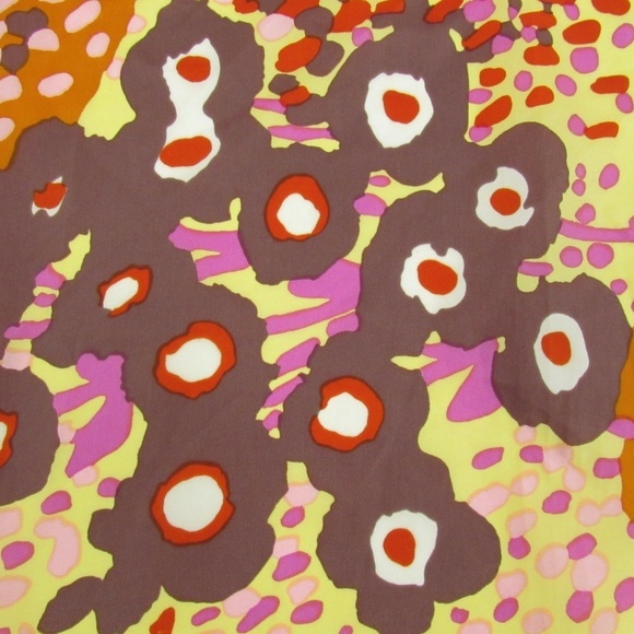 TOTES Floral Rain Scarf 27" x 27" - Picture 8 of 10